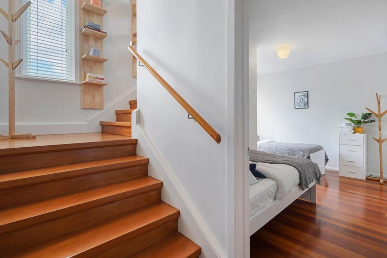 Amazing Home By Beach - Fully Aircon-Ed - Wifi Auckland Exteriér fotografie