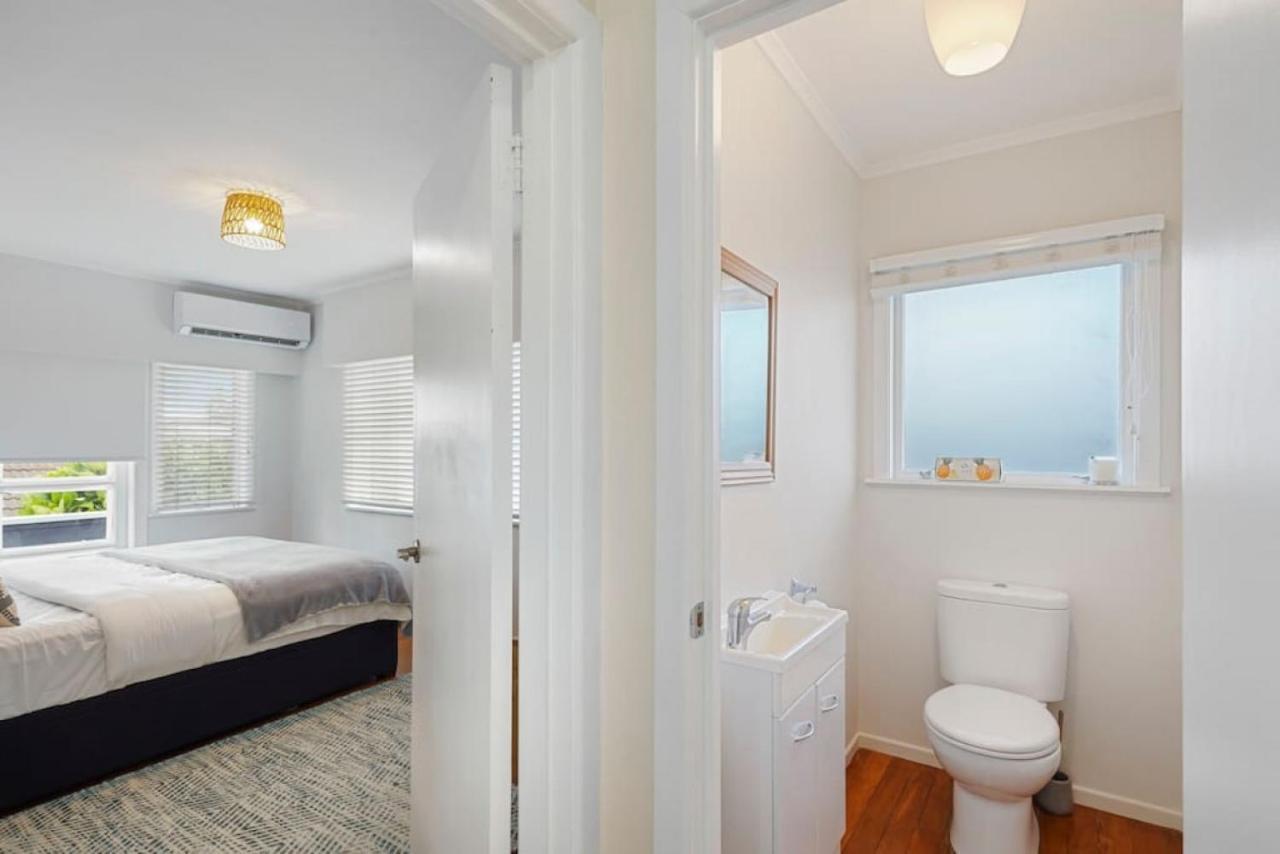Amazing Home By Beach - Fully Aircon-Ed - Wifi Auckland Exteriér fotografie